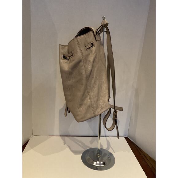 Kate Spade - The Leila Pebbled Leather Drawstring Backpack  -  taupe
